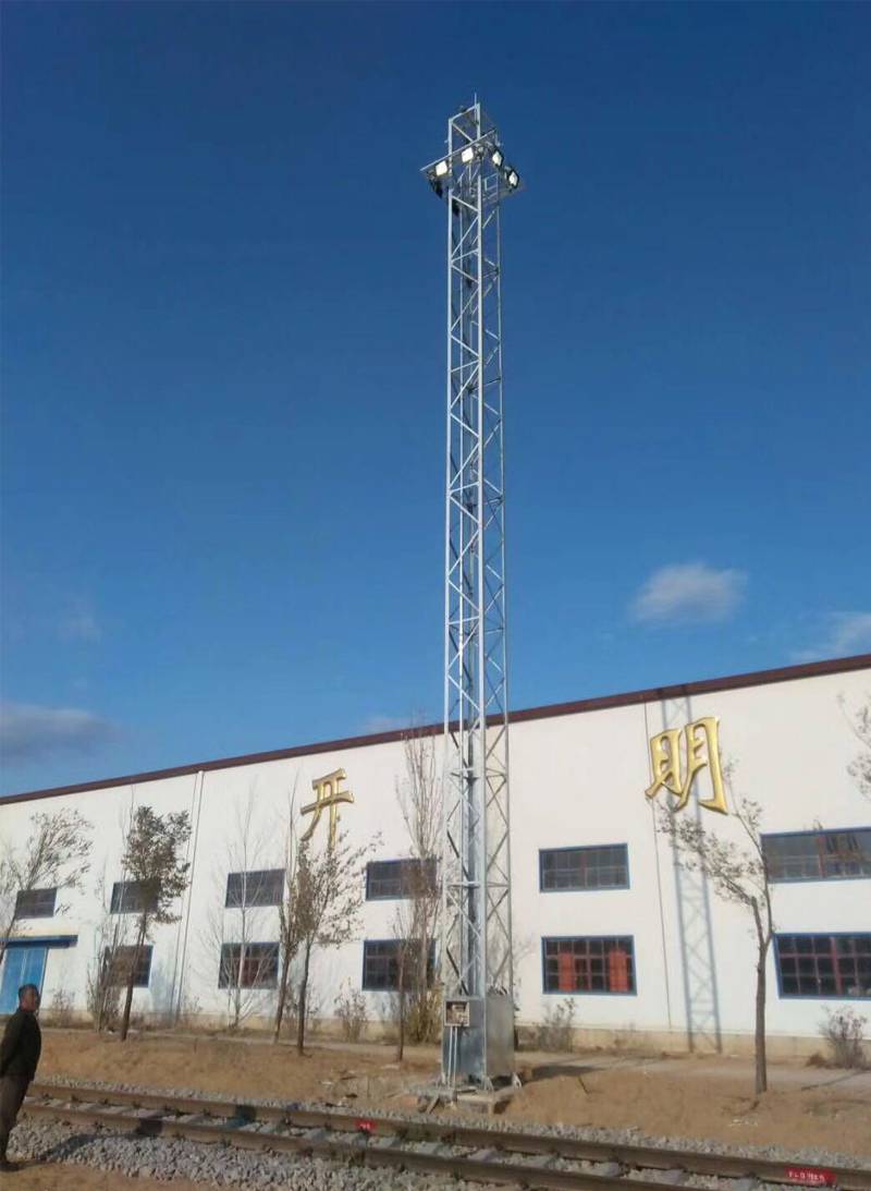 Railway lifting lighthouse